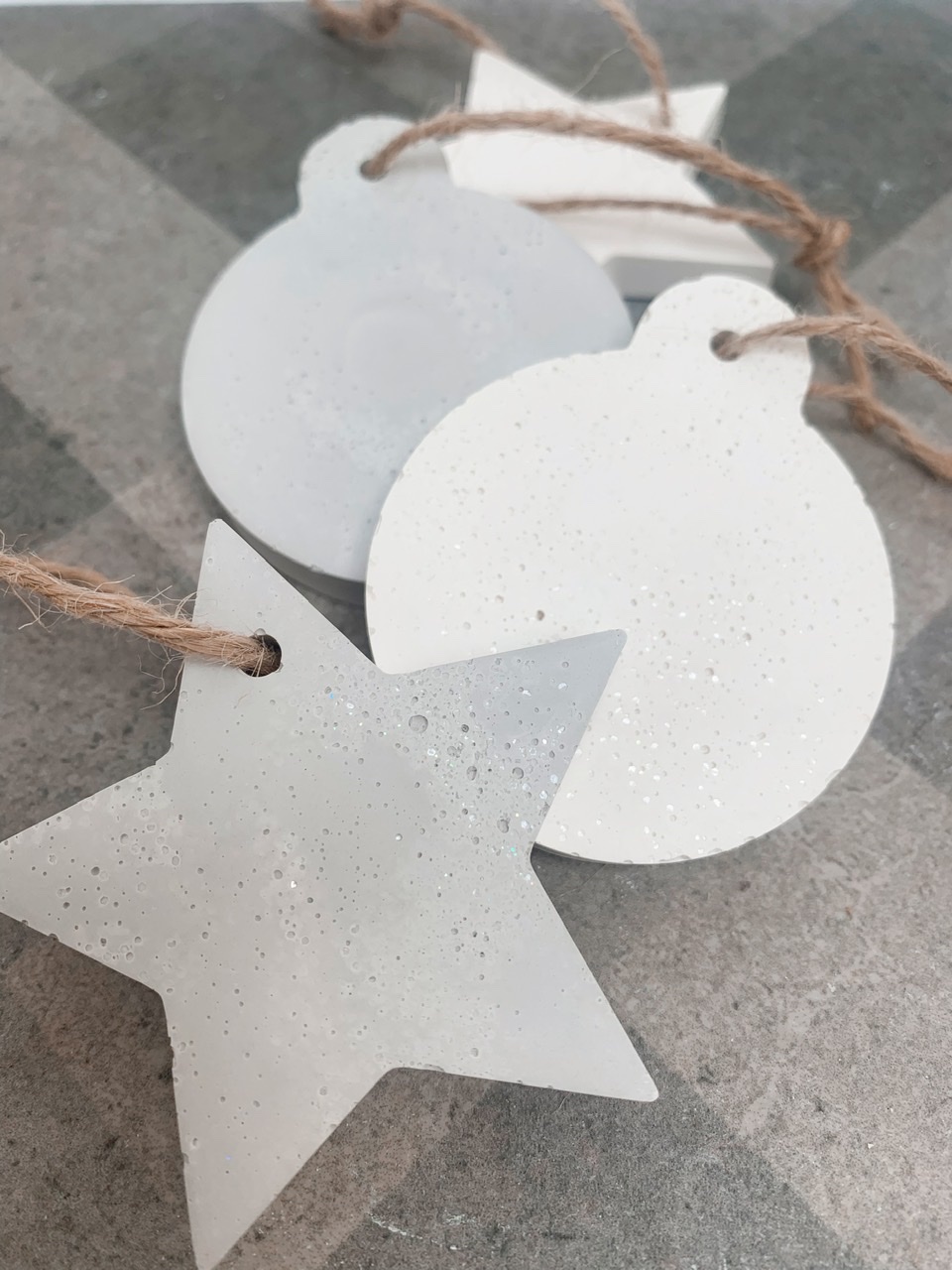 F9263AD8-B936-4069-8404-2D335368FA74